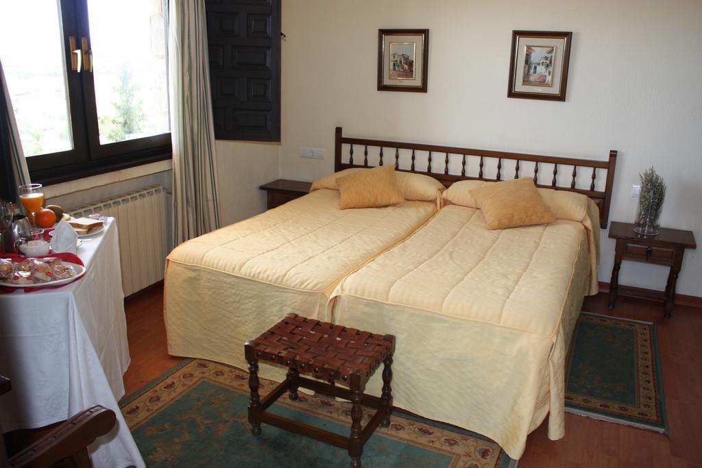 Hotel Restaurante Astorga Pradorrey Habitación foto